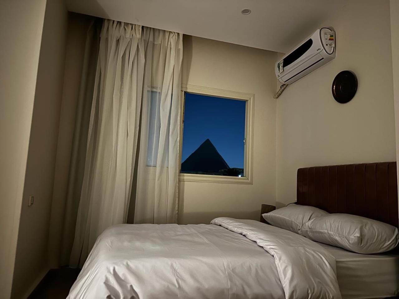 Pyramids Era View