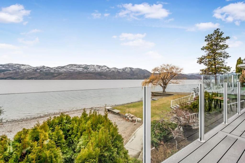 Lakeside Serenity Retreat #10