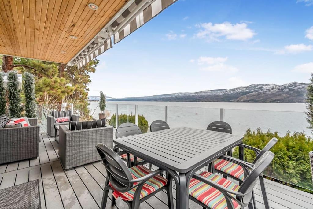 Lakeside Serenity Retreat #10
