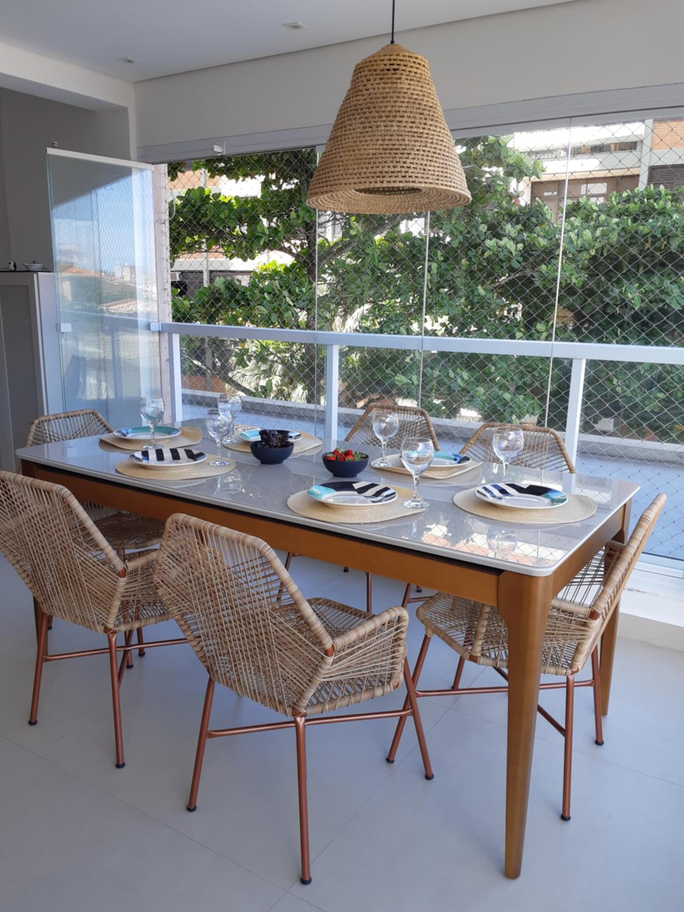 Apto Enseada Guarujá com Terraço Gourmet a 5 minutos da praia