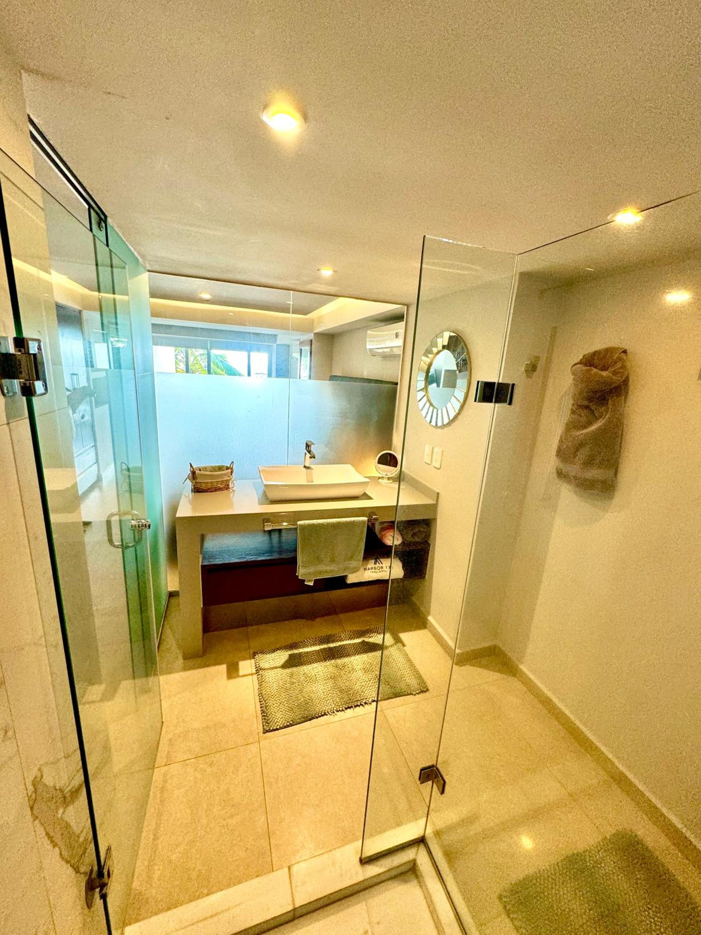 Wake Up to Ocean Views and Complimentary Breakfast