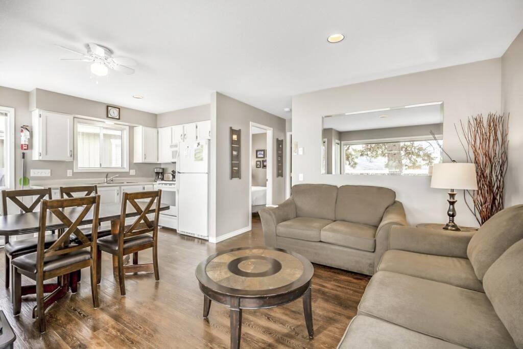 The Perfect Getaway Cabin in the Okanagan #6