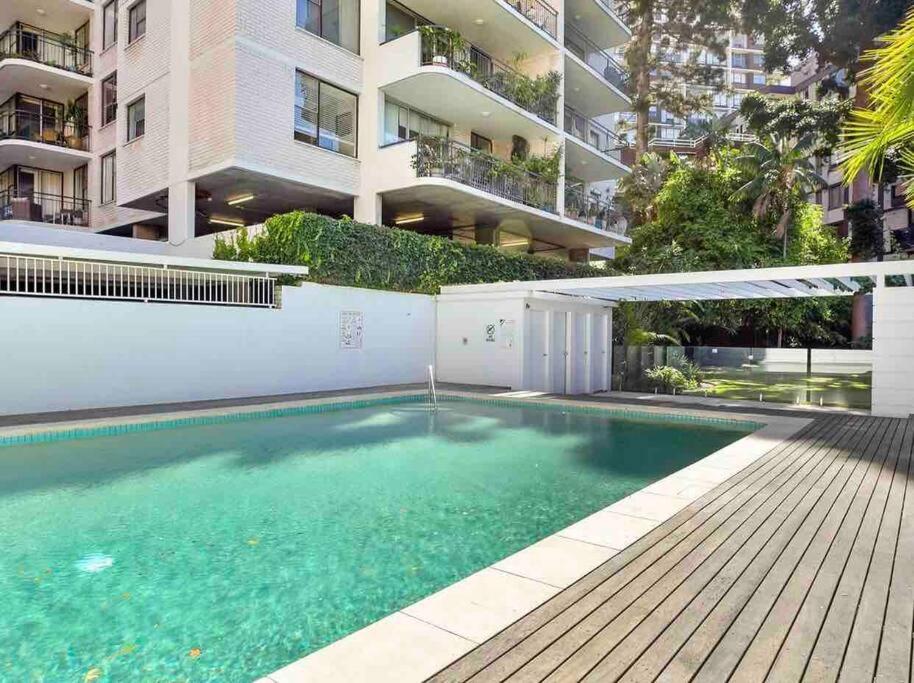 Elizabeth Bay Marina Apartment