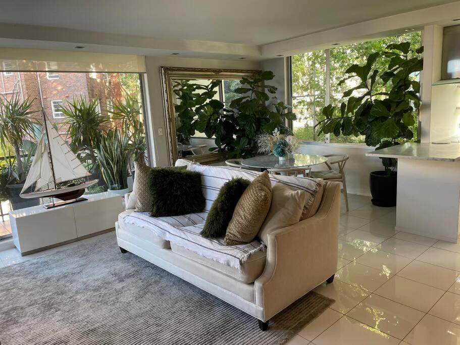Elizabeth Bay Marina Apartment