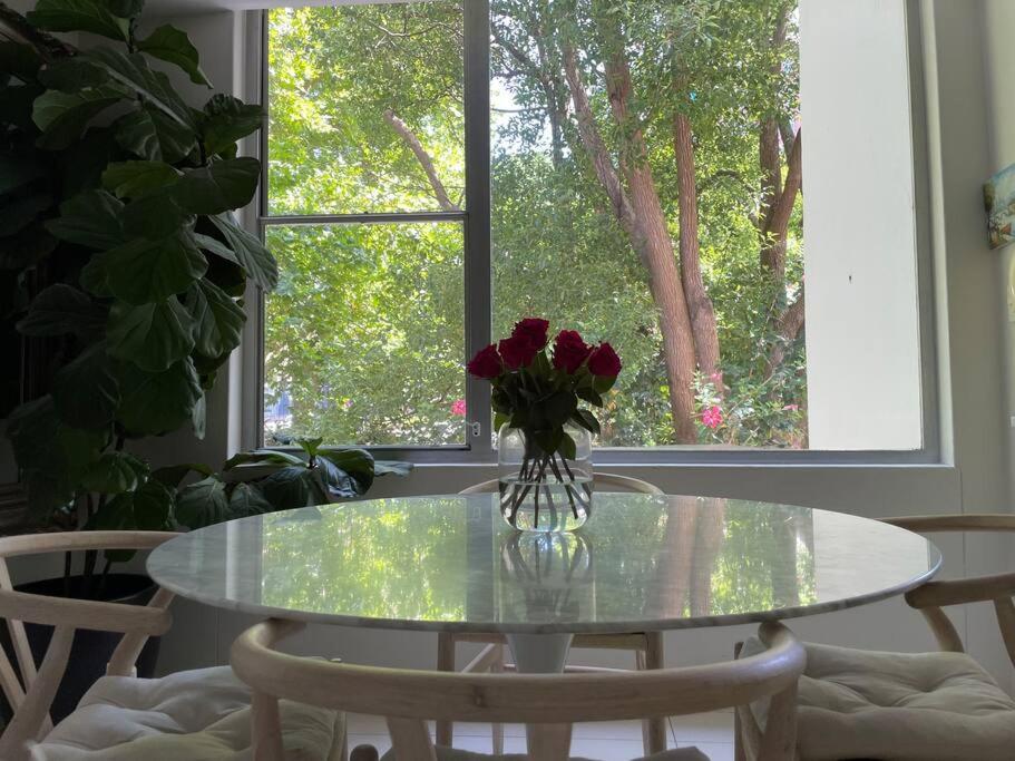 Elizabeth Bay Marina Apartment