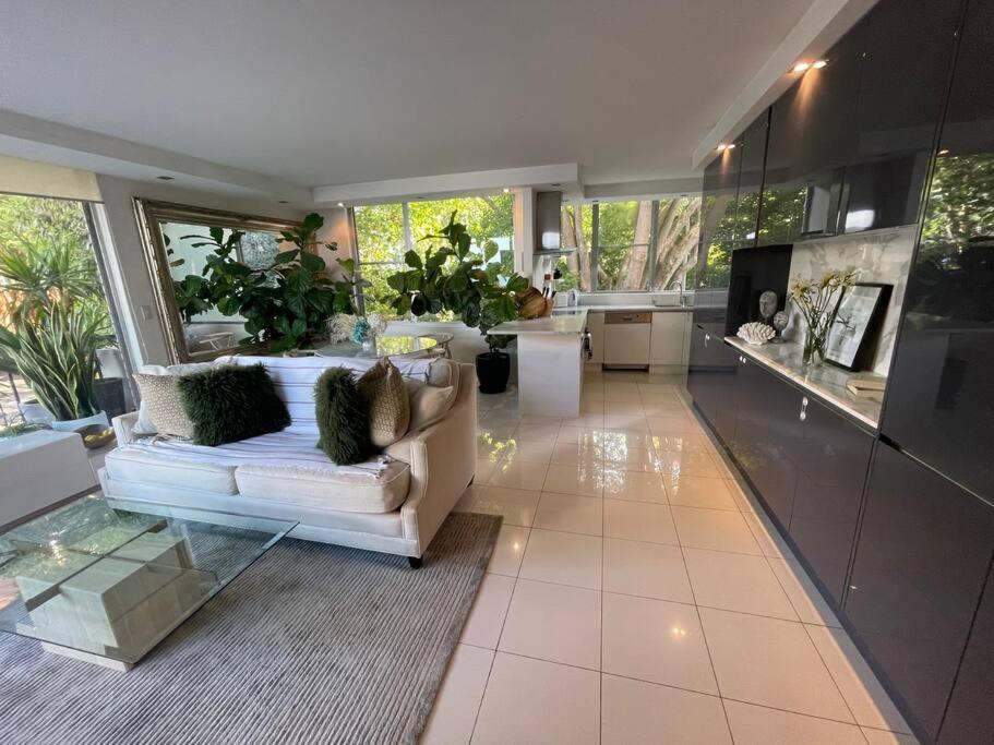 Elizabeth Bay Marina Apartment