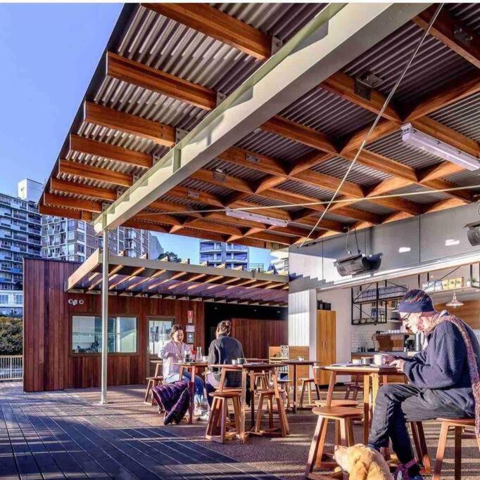 Elizabeth Bay Marina Apartment