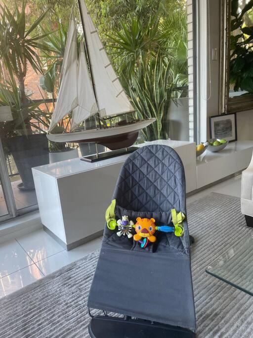 Elizabeth Bay Marina Apartment