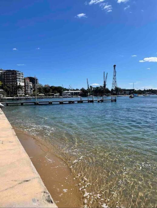 Elizabeth Bay Marina Apartment