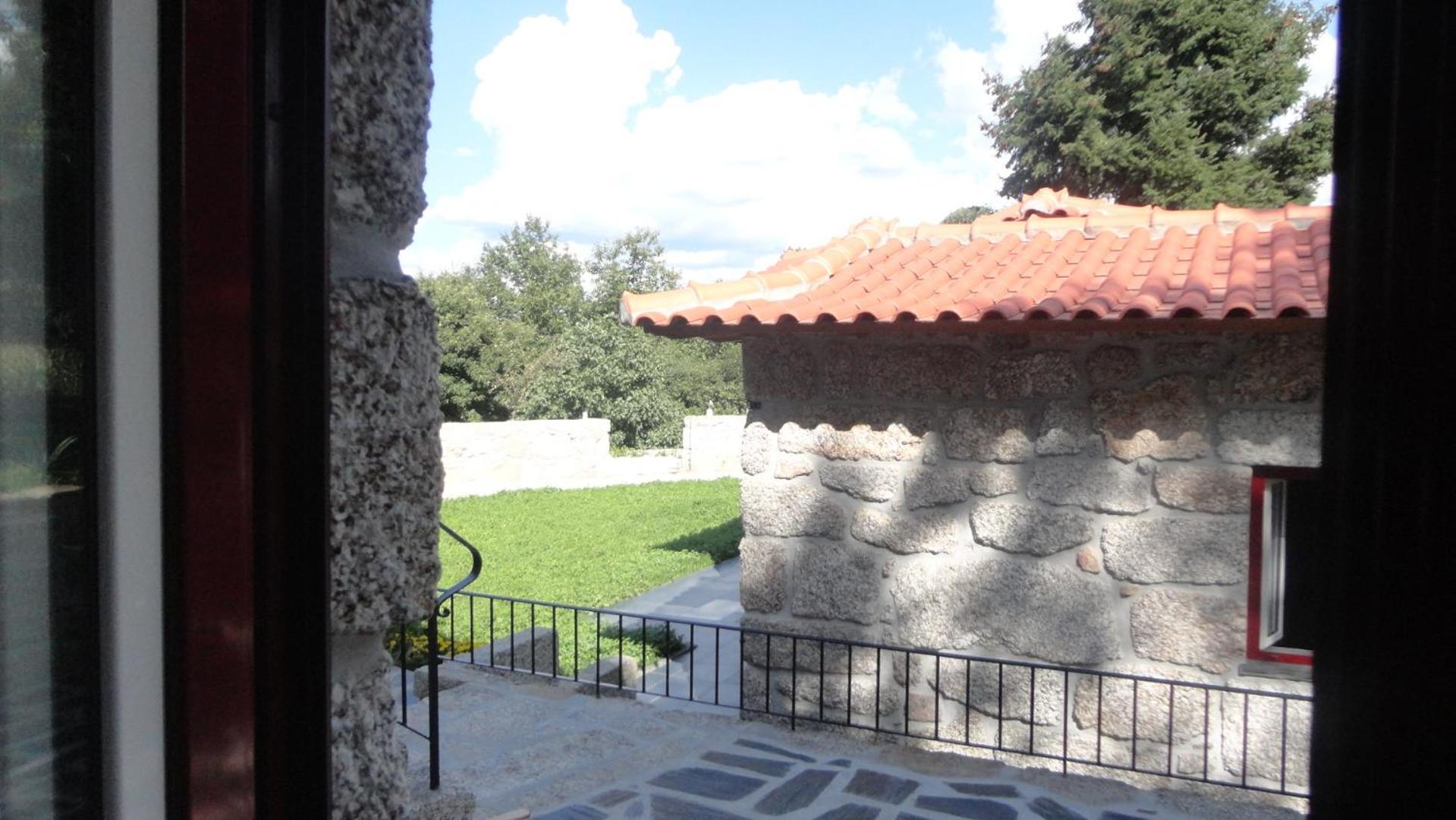 Photo 51
