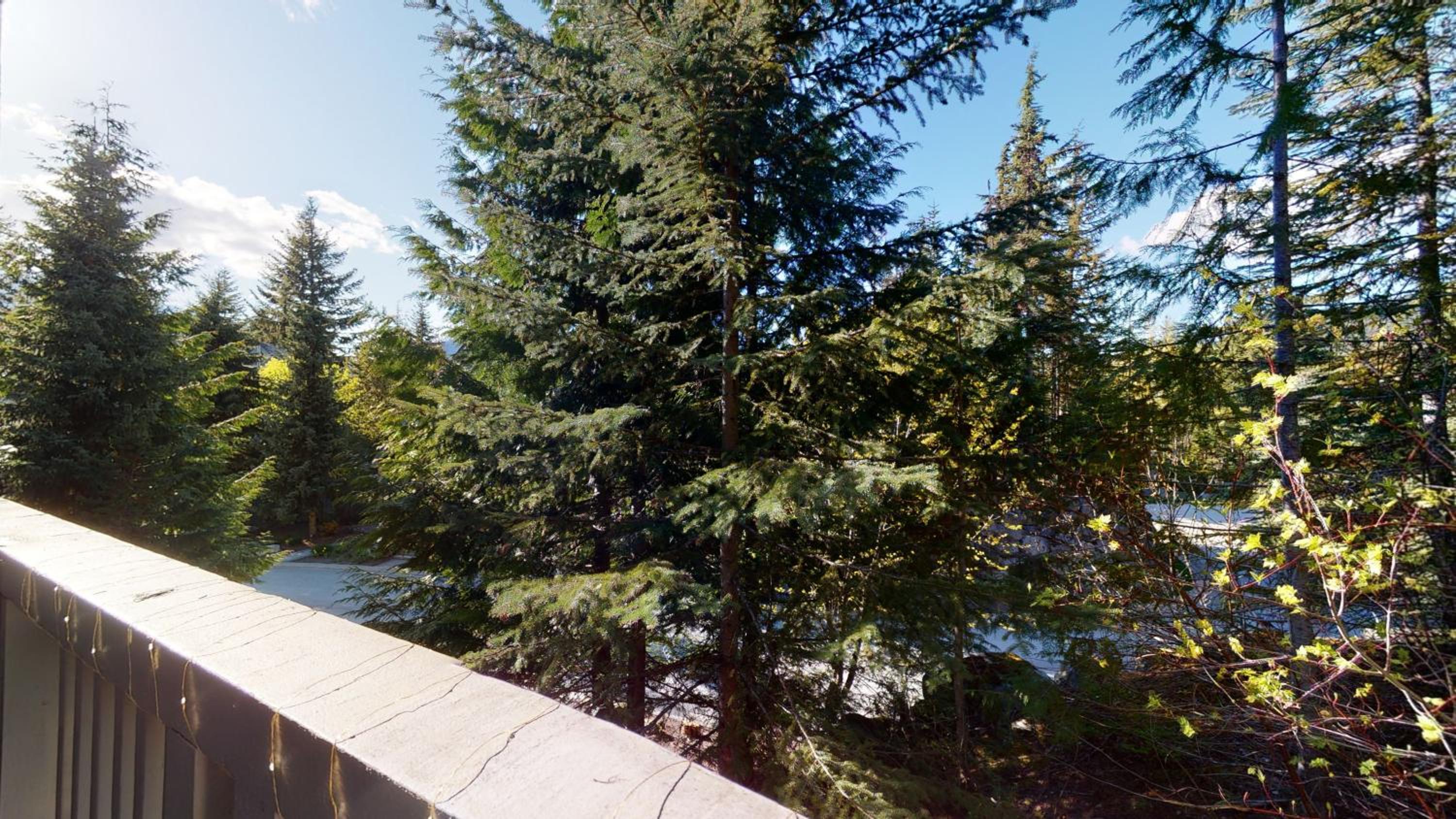 Peaceful Benchlands Townhome by Harmony Whistler
