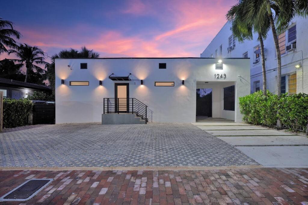 Villa 2 in Miami