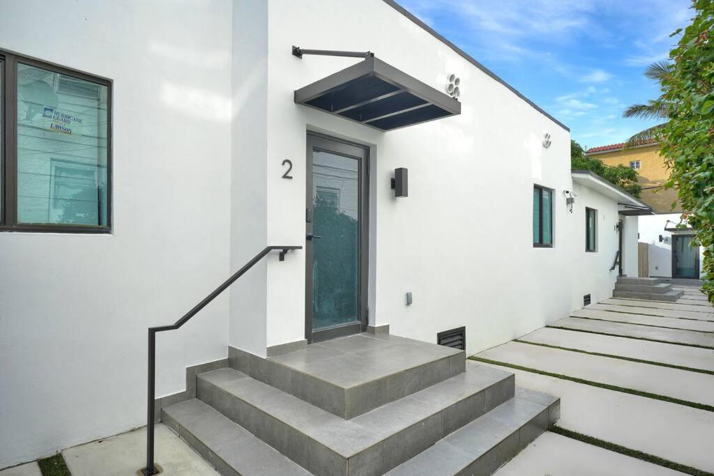 Villa 2 in Miami
