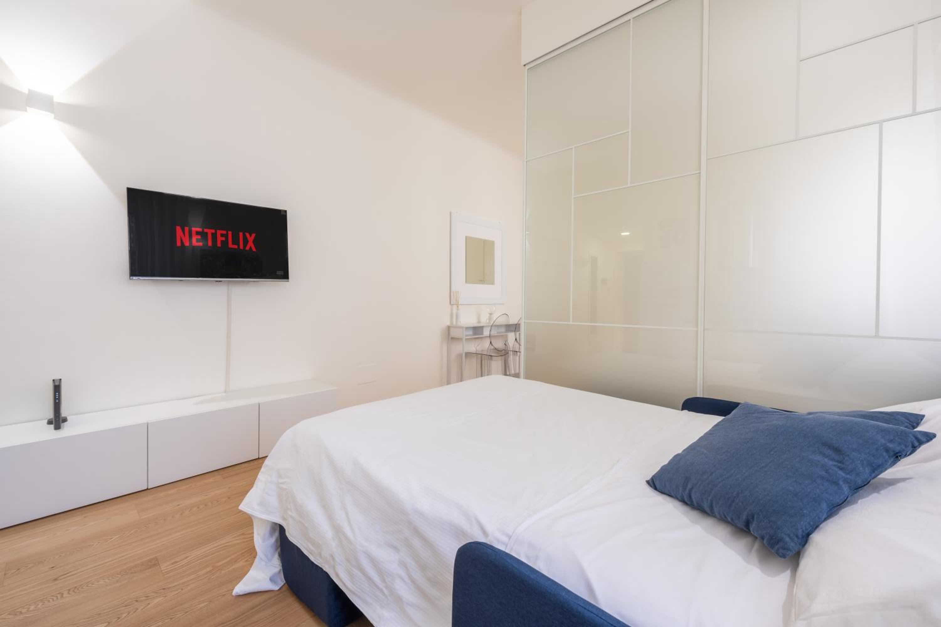 LIFE IS BEAUTIFUL Porta Romana Apartment