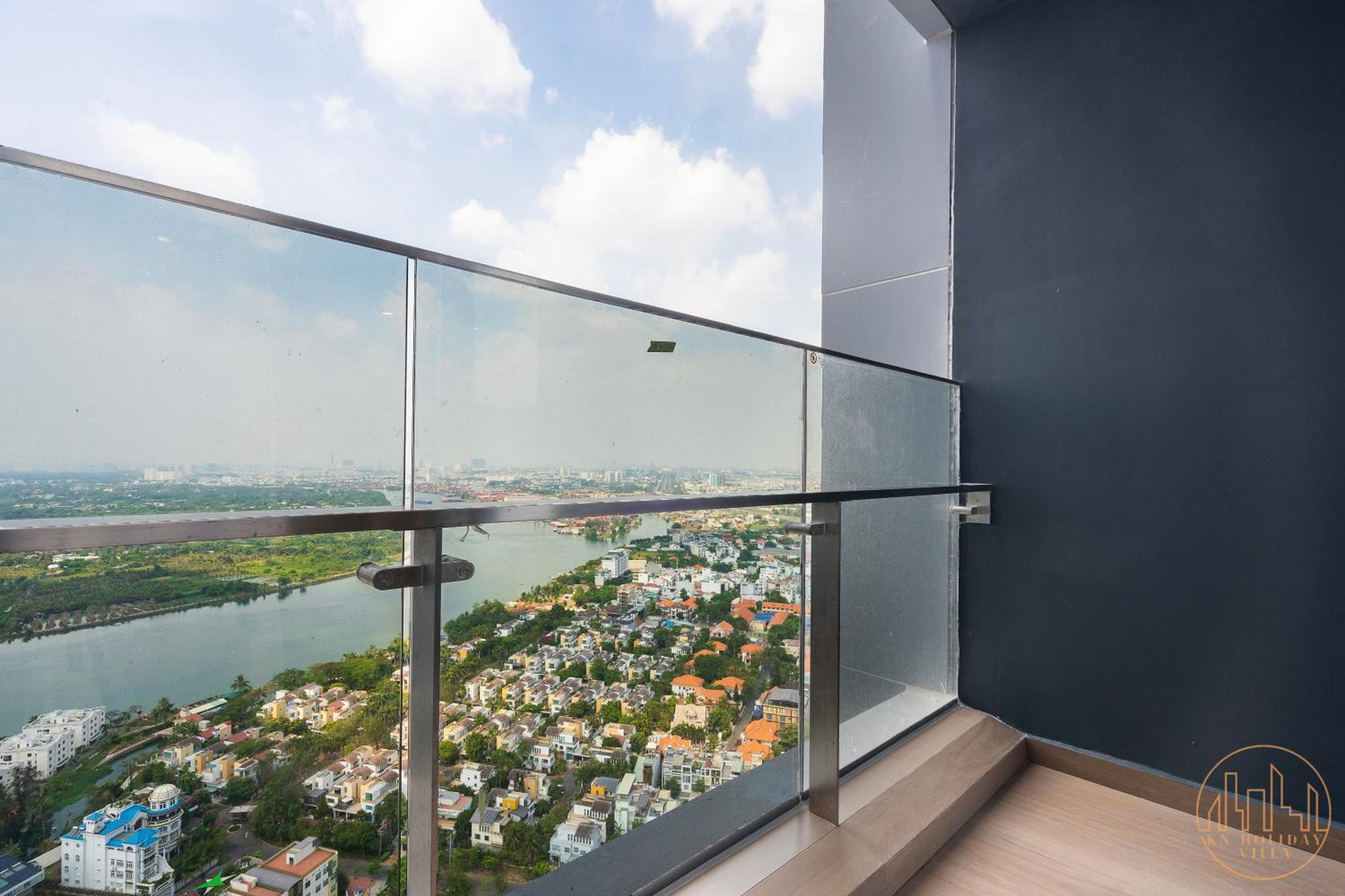 KN Holiday Apartment in Lumiere Riverside