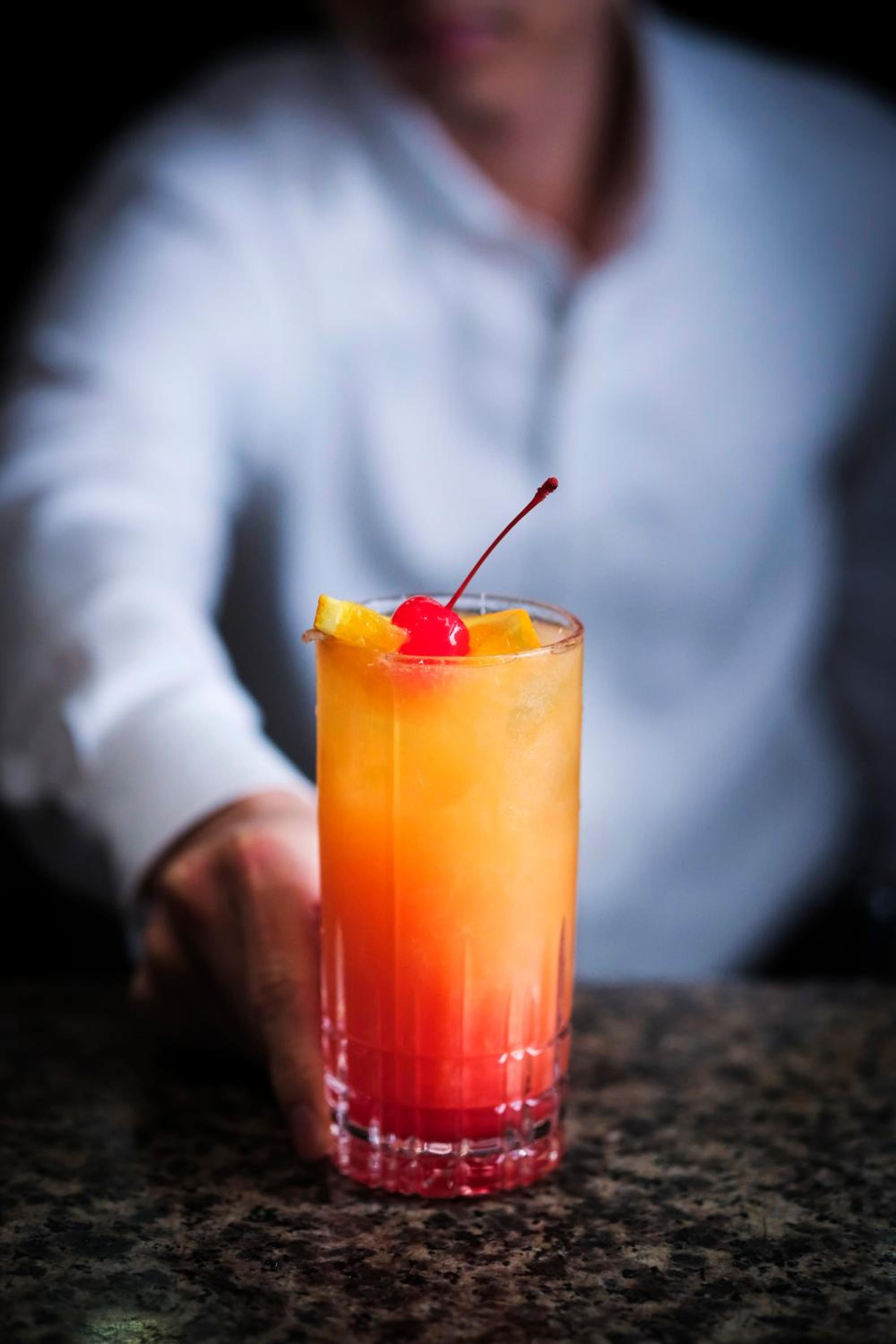 Sheraton Hong Kong Hotel & Towers - Image 5