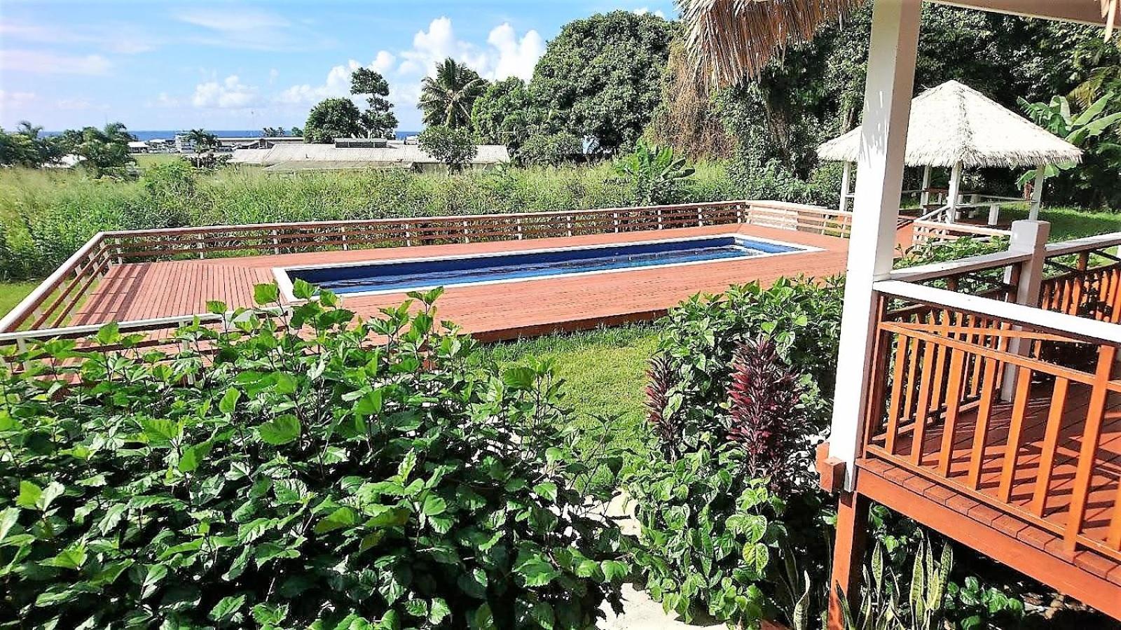 Red Hibiscus Villas view 4