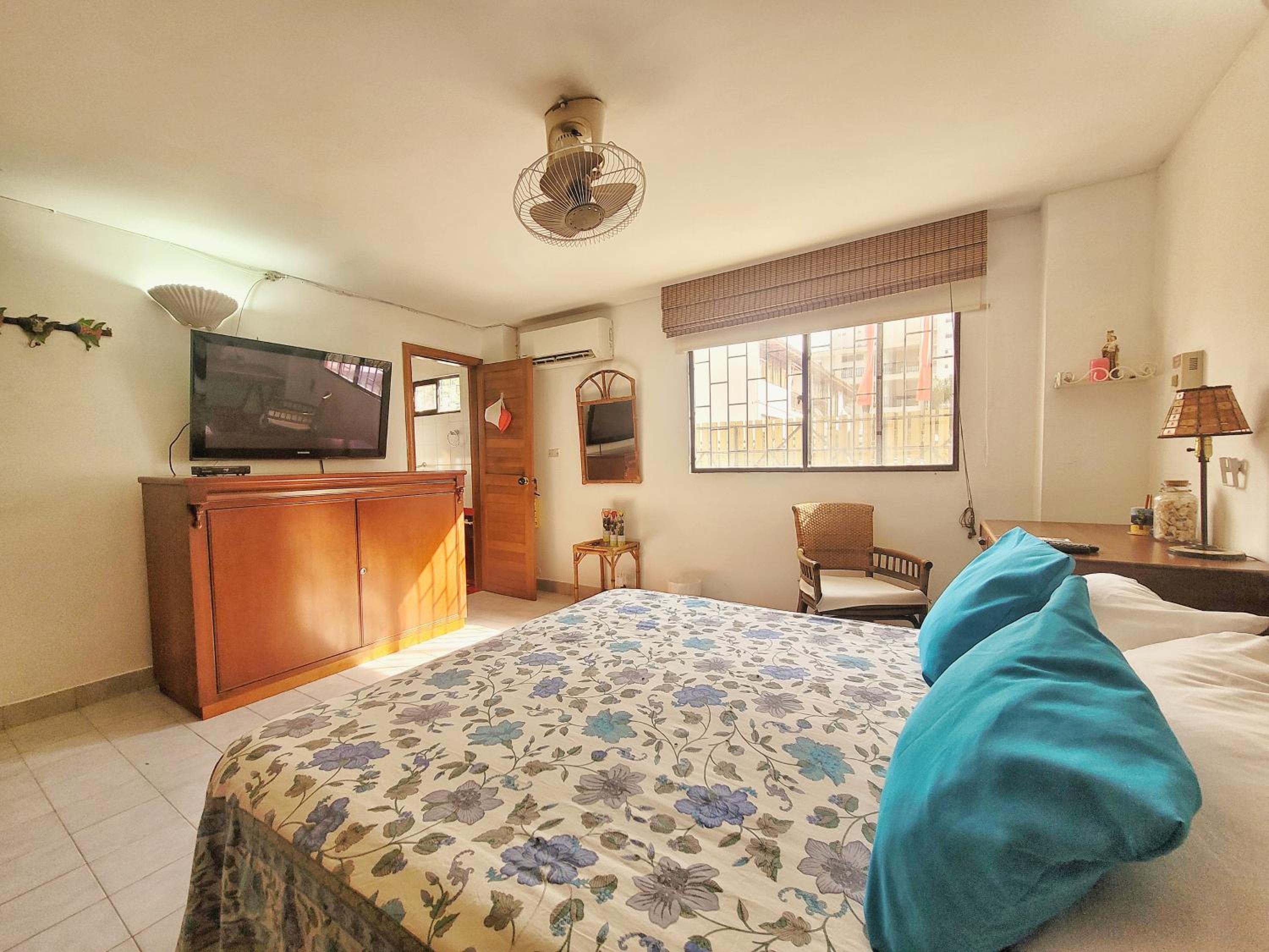 Apartamento con salida a la playa