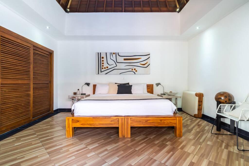 Boutique Two Bedroom Villa in Central Sanur view 3