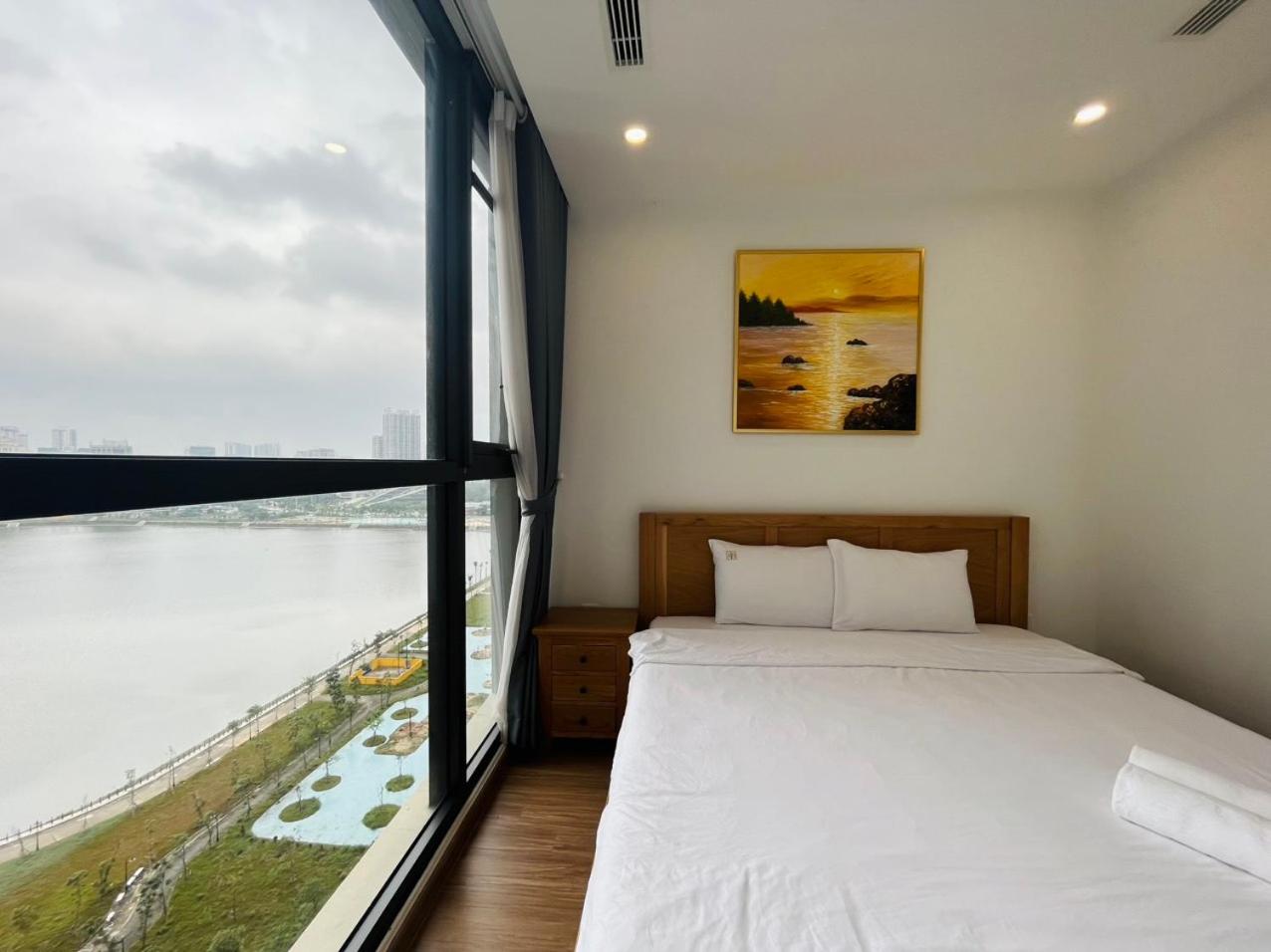 Vinhomes Skylake - 1,2,3 Beds Apartment - Fullhouse/ Spacious