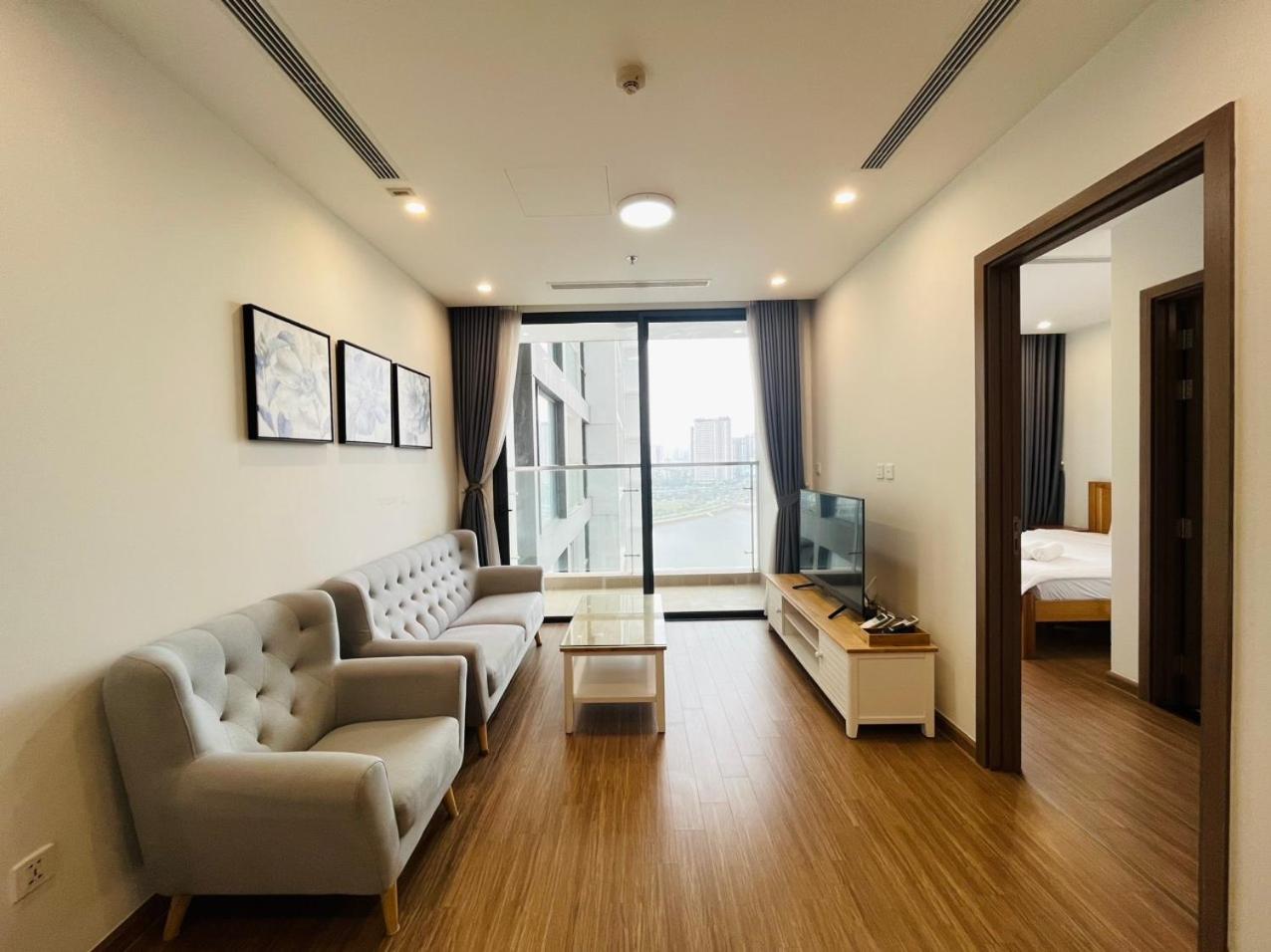 Vinhomes Skylake - 1,2,3 Beds Apartment - Fullhouse/ Spacious