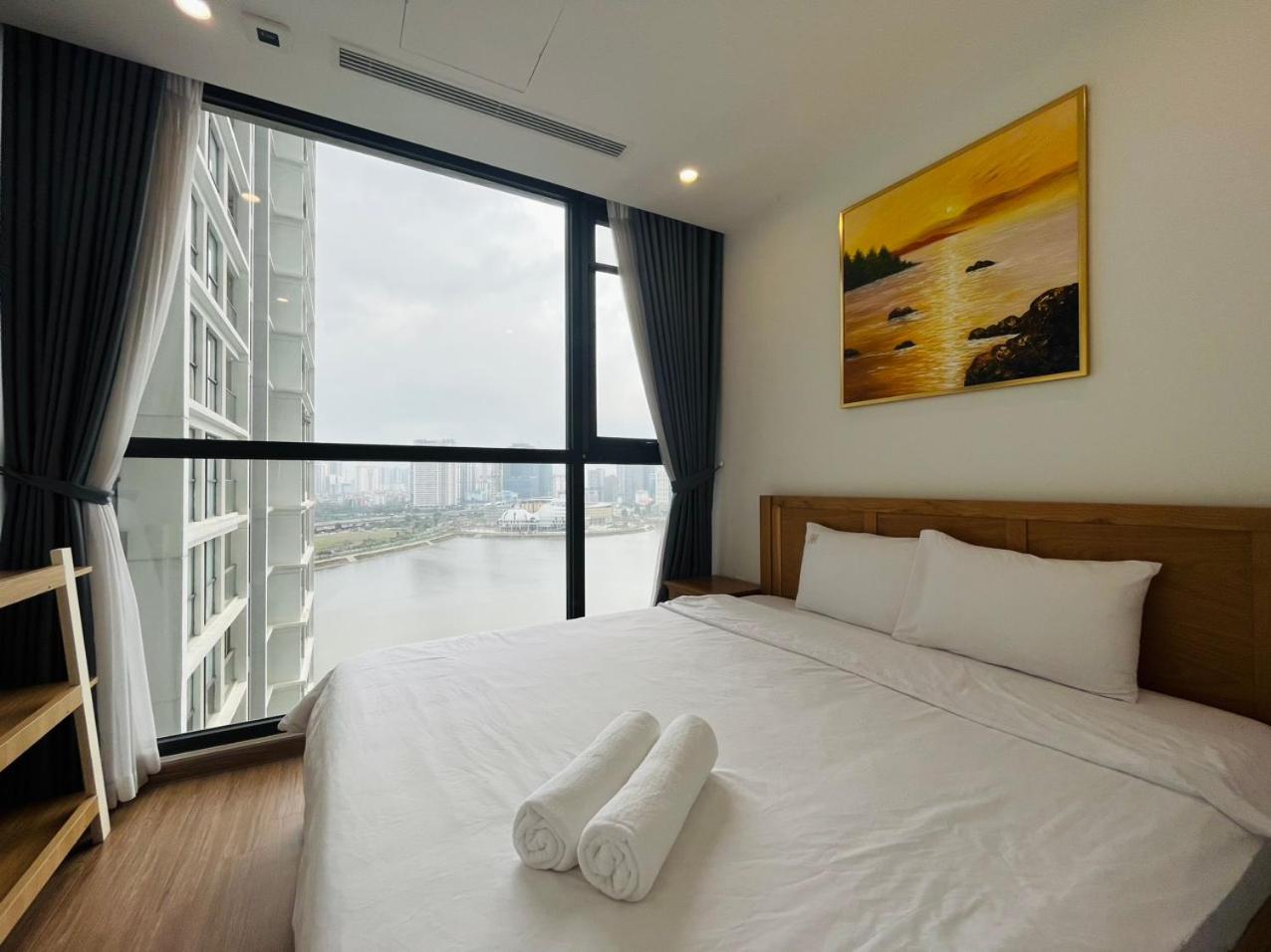 Vinhomes Skylake - 1,2,3 Beds Apartment - Fullhouse/ Spacious