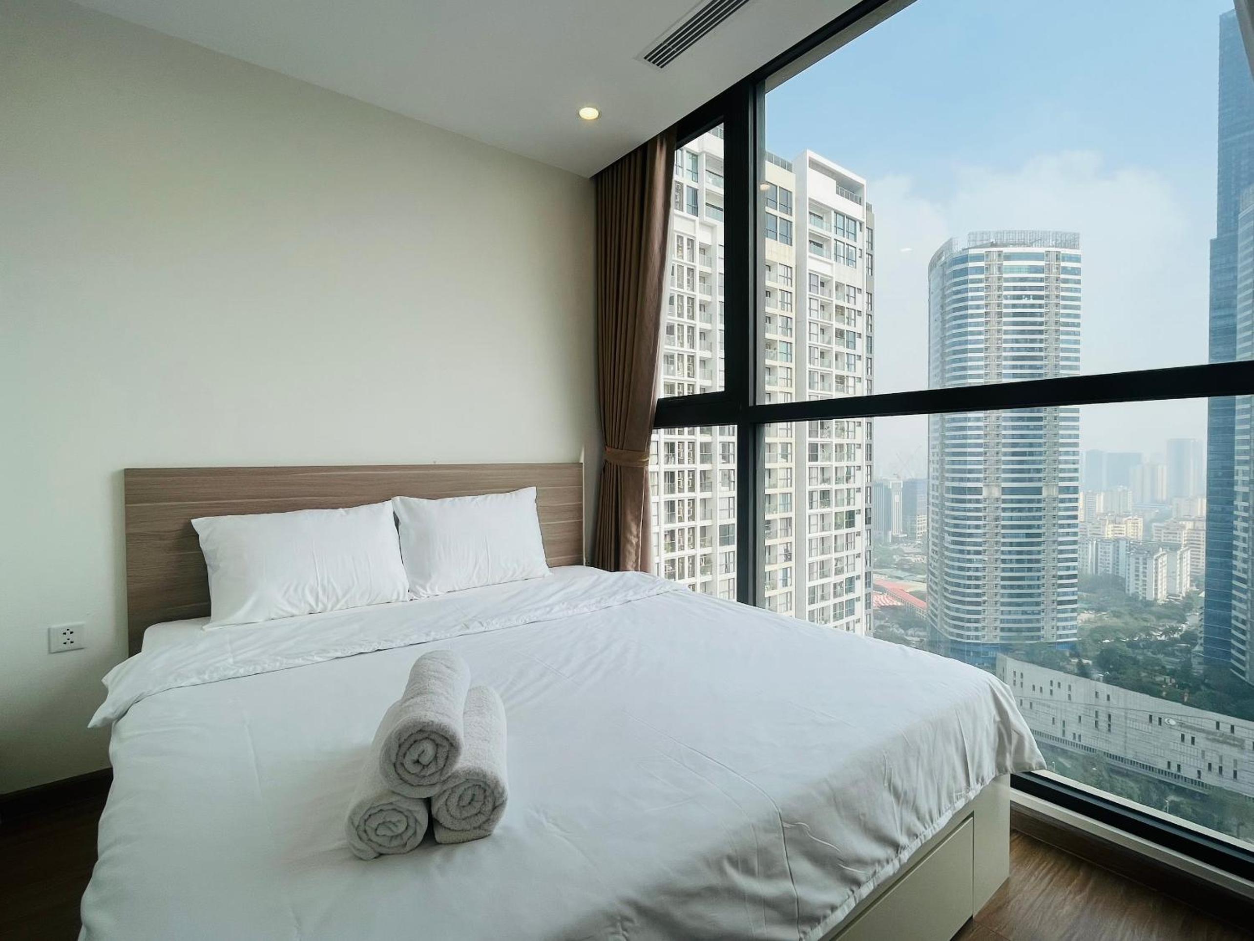Vinhomes Skylake - 1,2,3 Beds Apartment - Fullhouse/ Spacious
