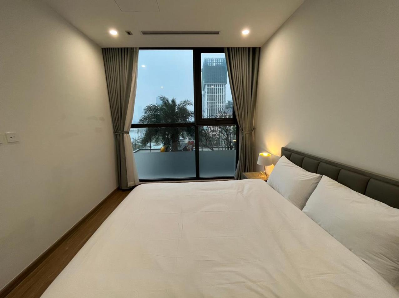 Vinhomes Skylake - 1,2,3 Beds Apartment - Fullhouse/ Spacious