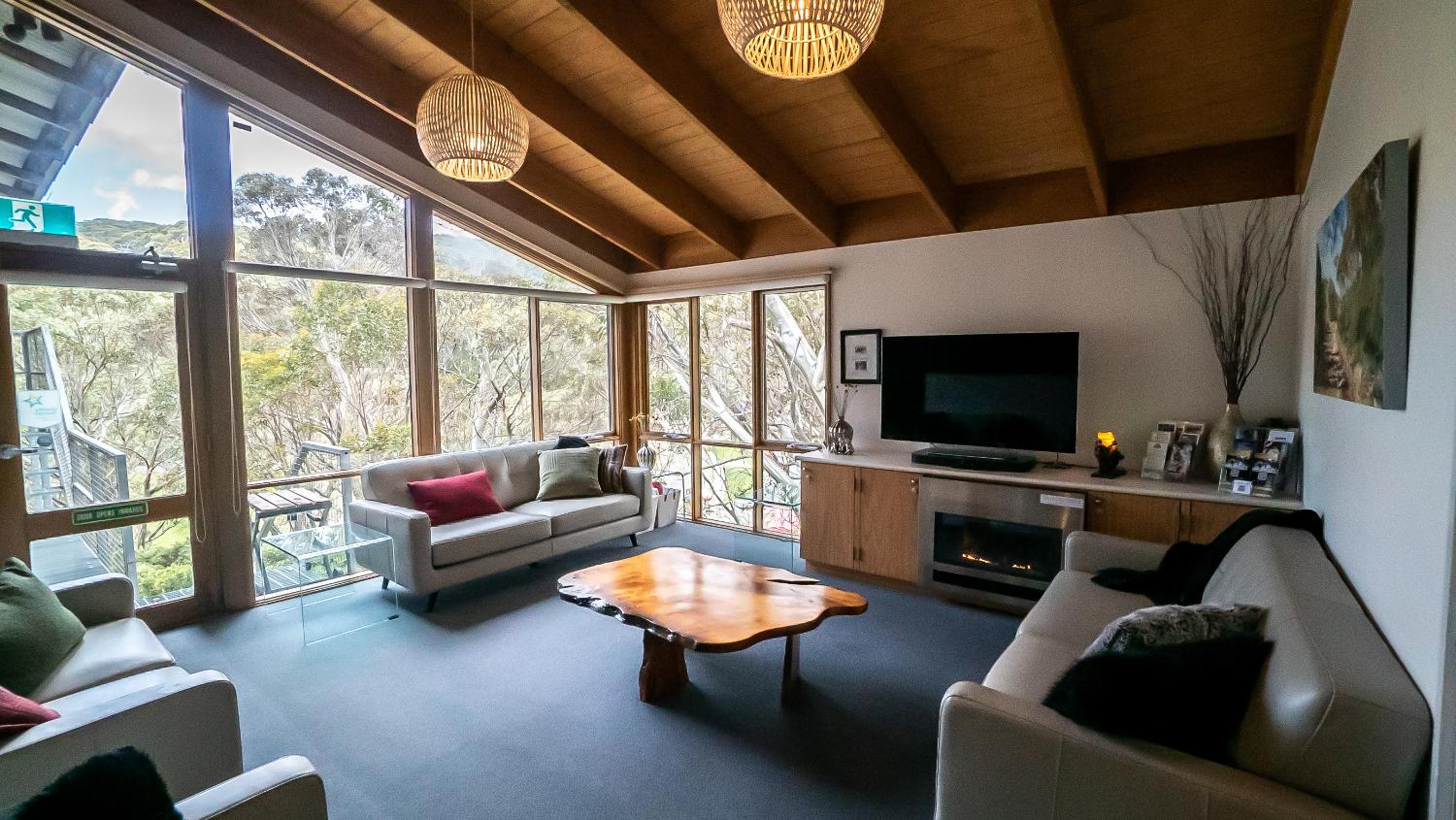 Tanjil Creek Lodge