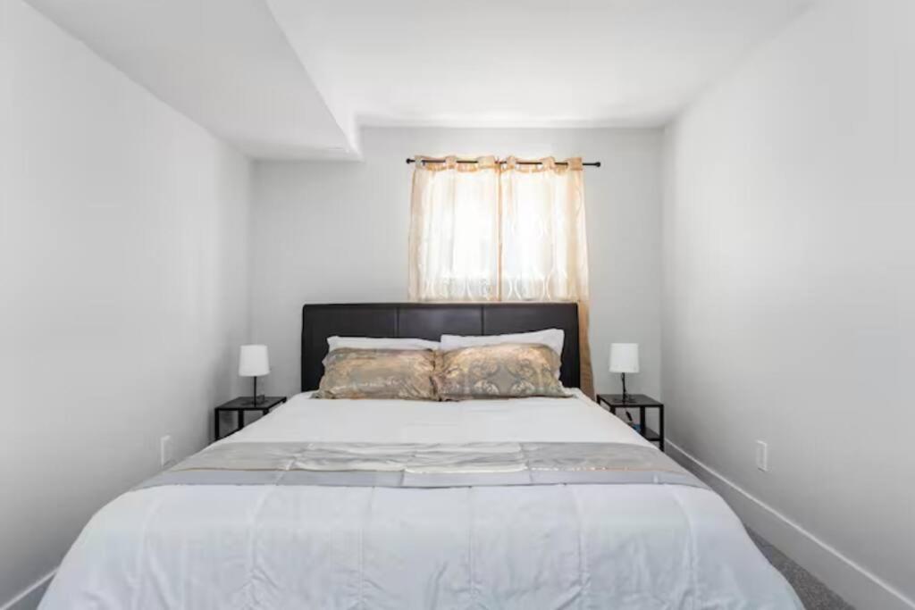 Cozy Furnished Room-4 Close to U of A in Edmonton - with Shared Spaces