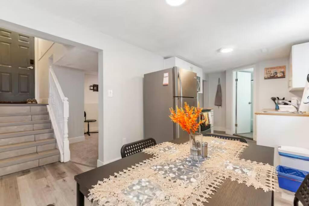 Cozy Furnished Room-4 Close to U of A in Edmonton - with Shared Spaces