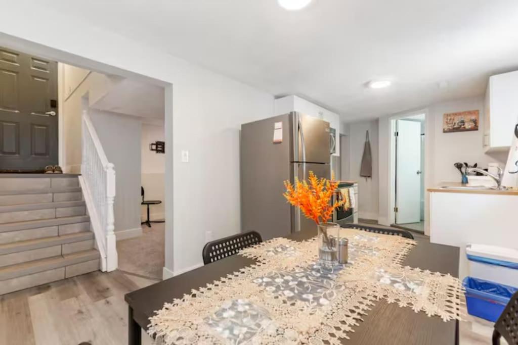 Cozy Furnished Room-4 Close to U of A in Edmonton - with Shared Spaces