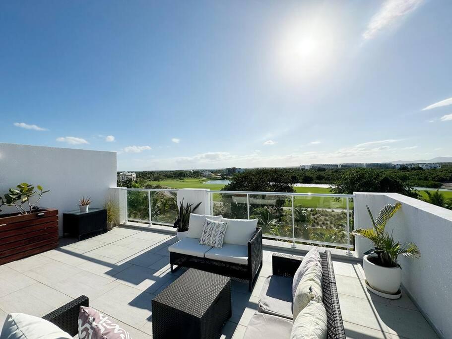 Cana Pearl Penthouse, Hard Rock Golf & Casino