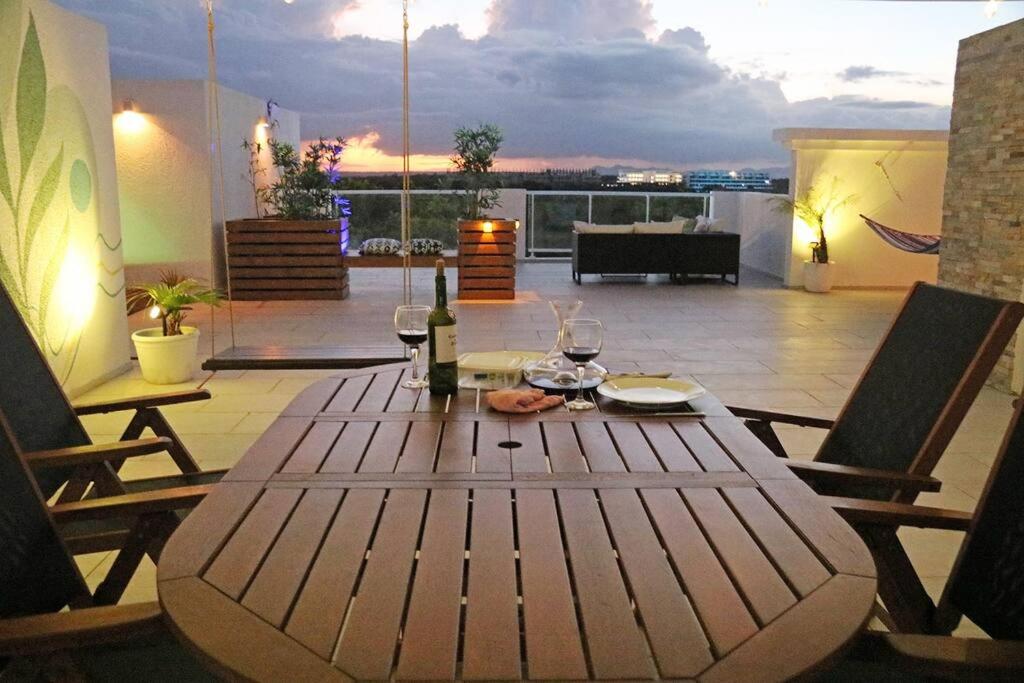 Cana Pearl Penthouse, Hard Rock Golf & Casino