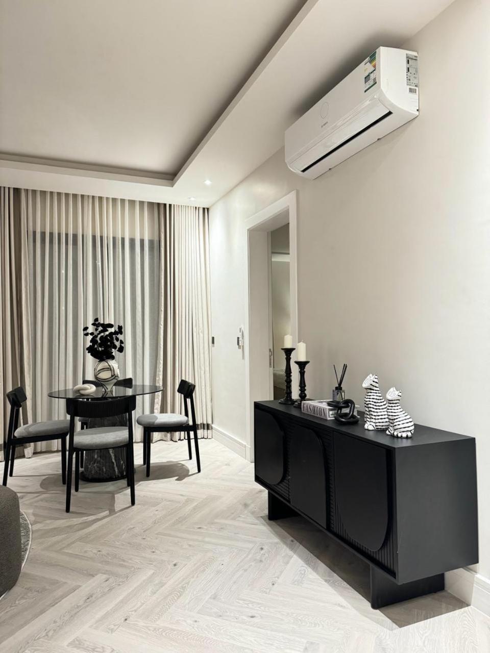 Art Apartment