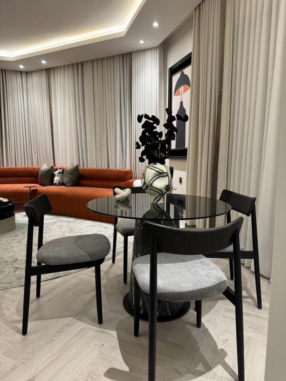 Art Apartment