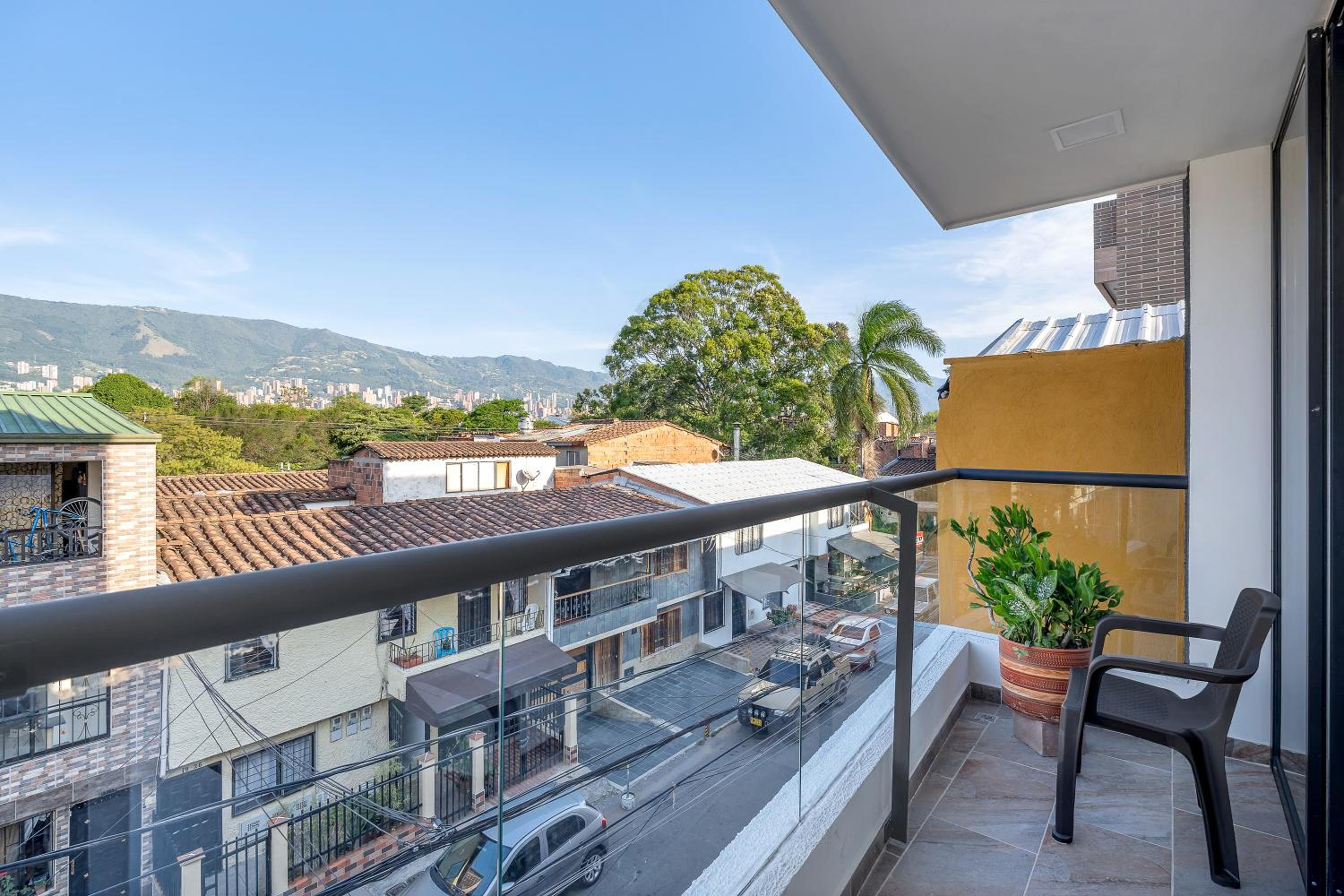 Medellin-Cerca al Poblado-201