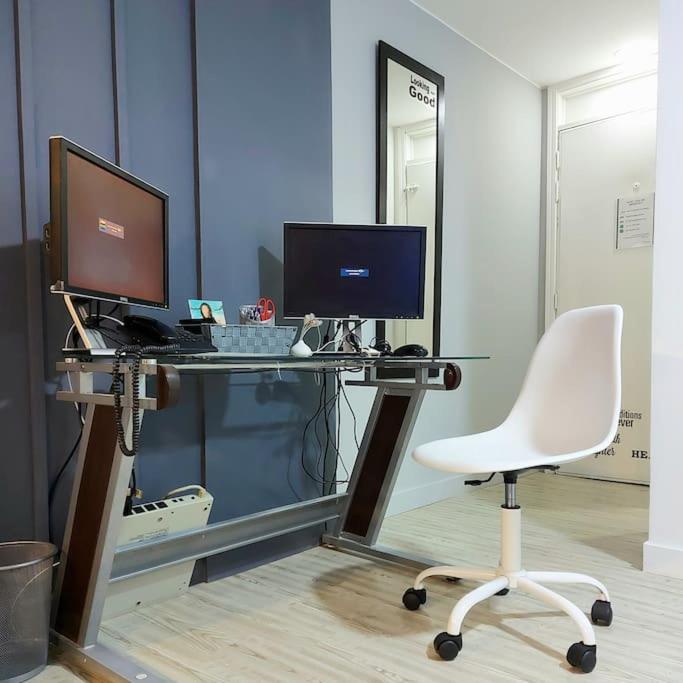 Executive Suite - Top Rated Stay - Comfort & Location