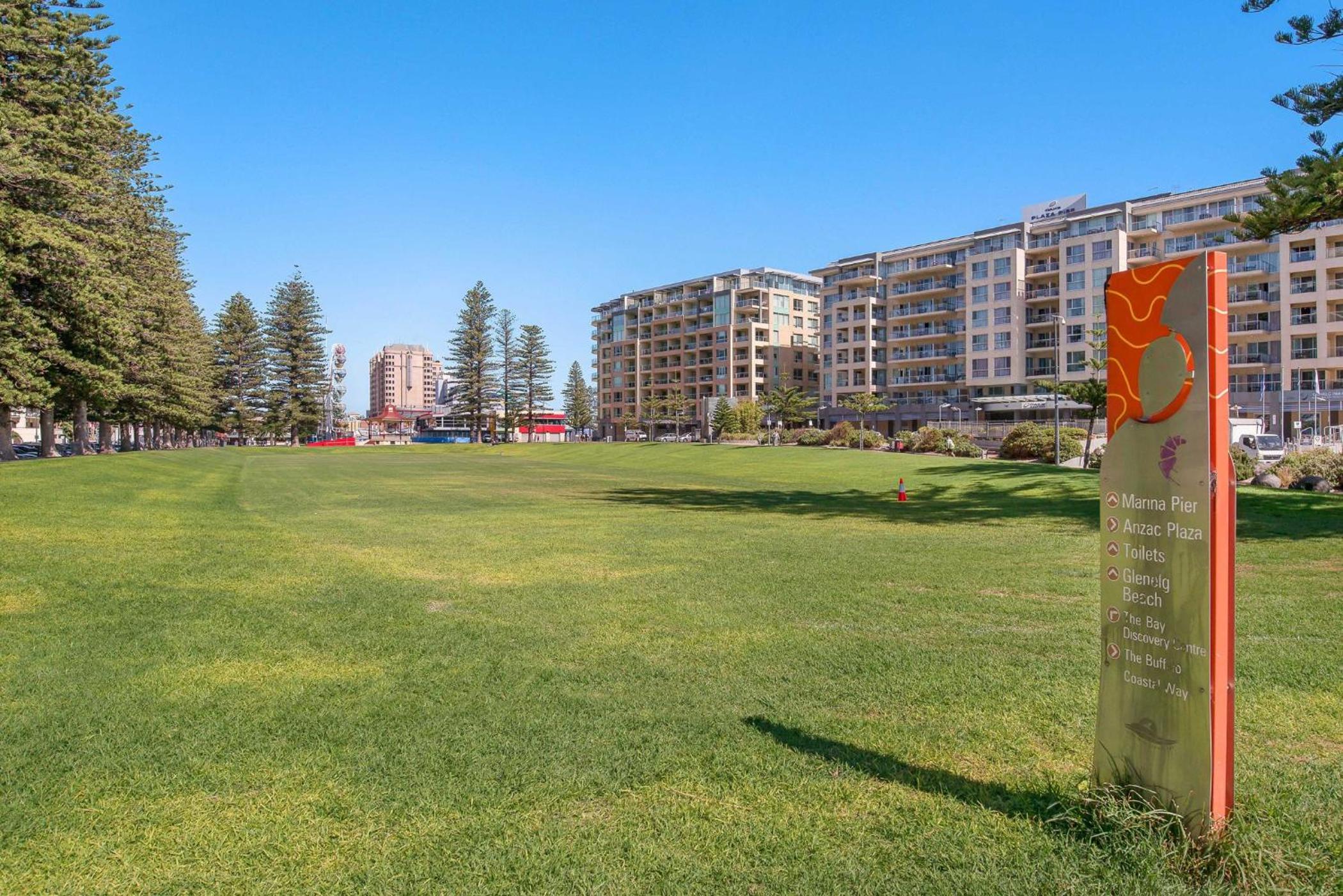 Glenelg Beachfront Luxury Apartment