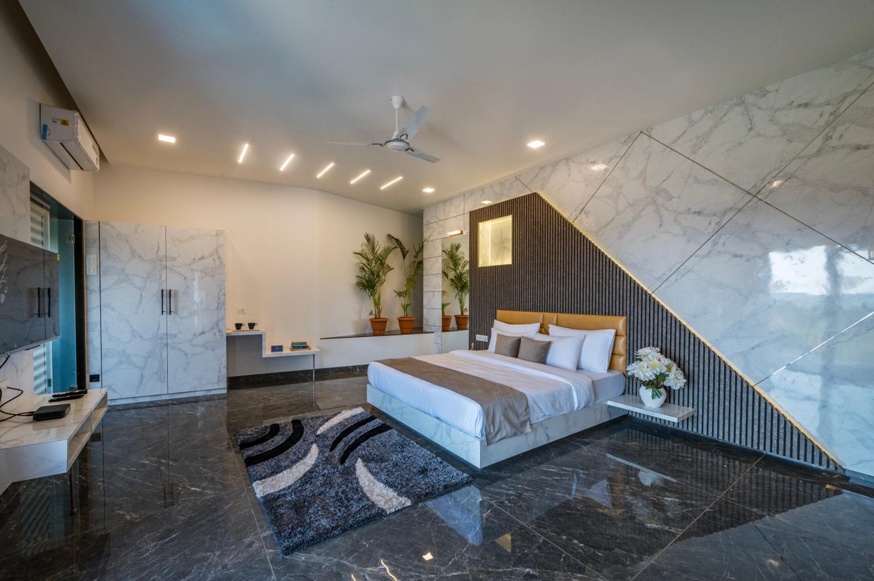 SaffronStays Blueberry - 4BR Panchgani villa with pool, bar lounge & terrace, lush garden vibes for family celebrations
