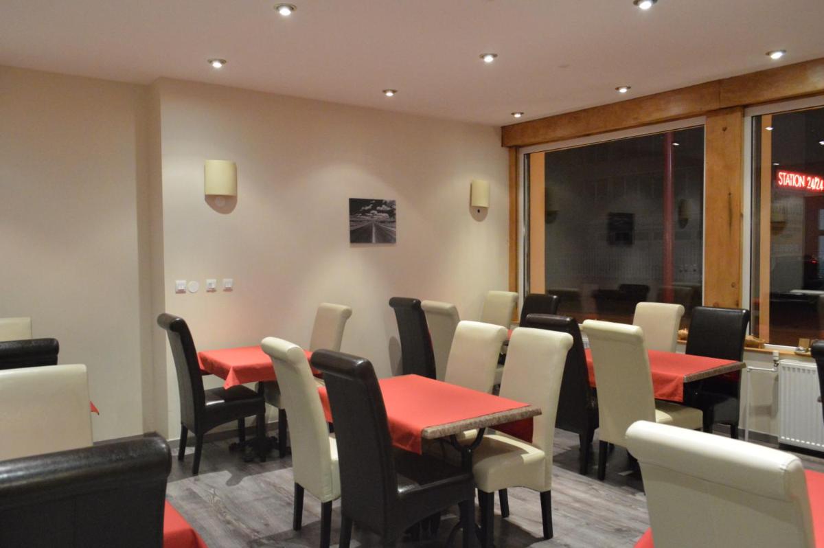 restaurant