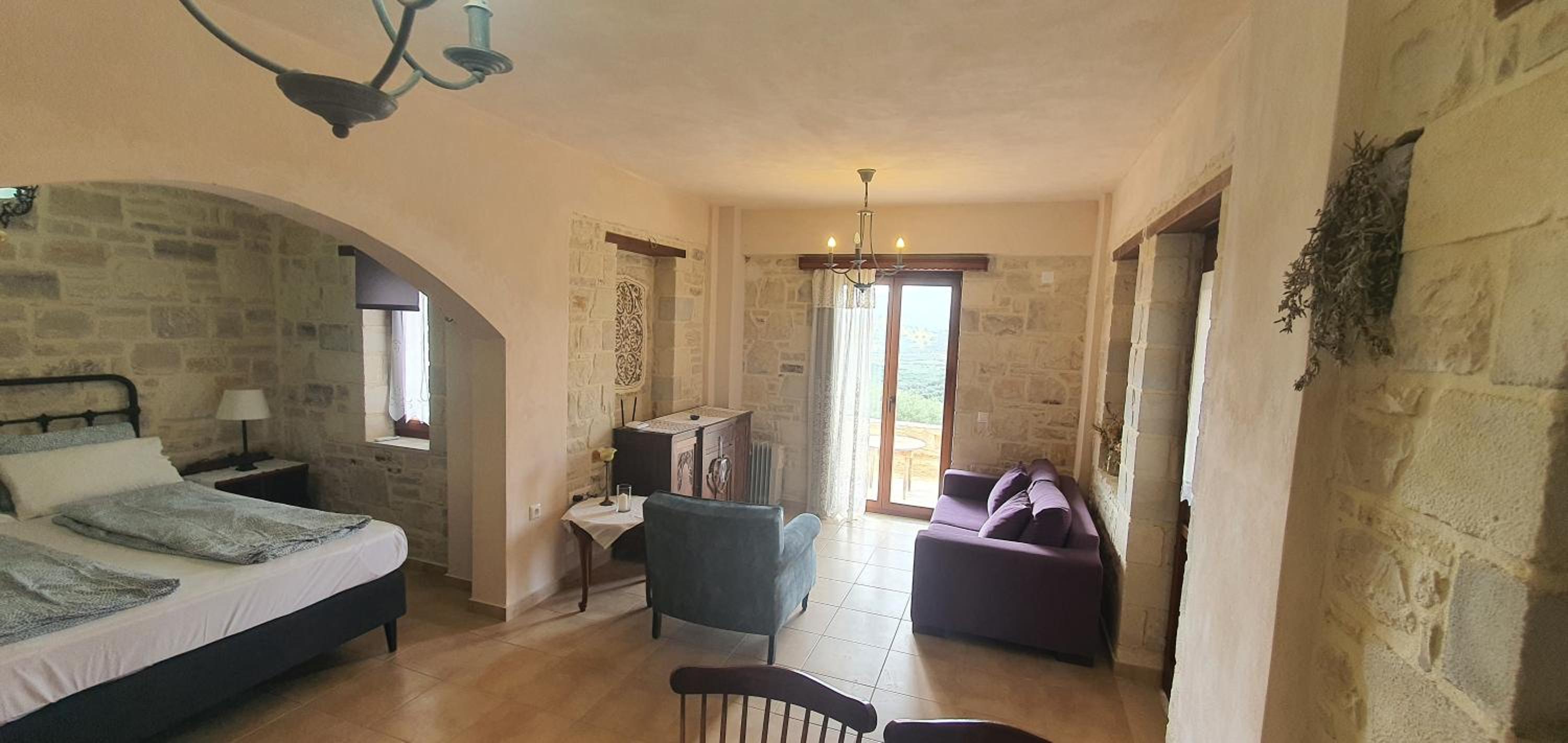 Aelia Apartment III