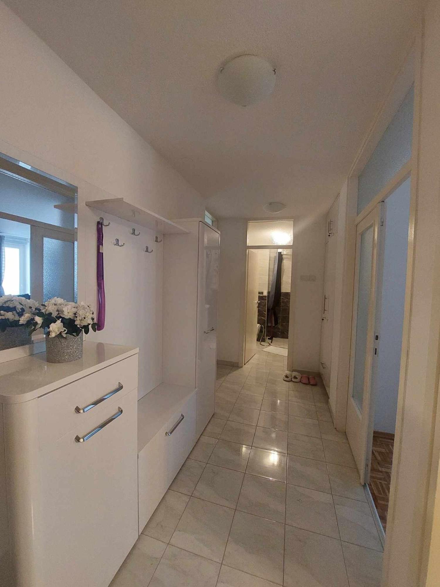 APARTMAN ADI