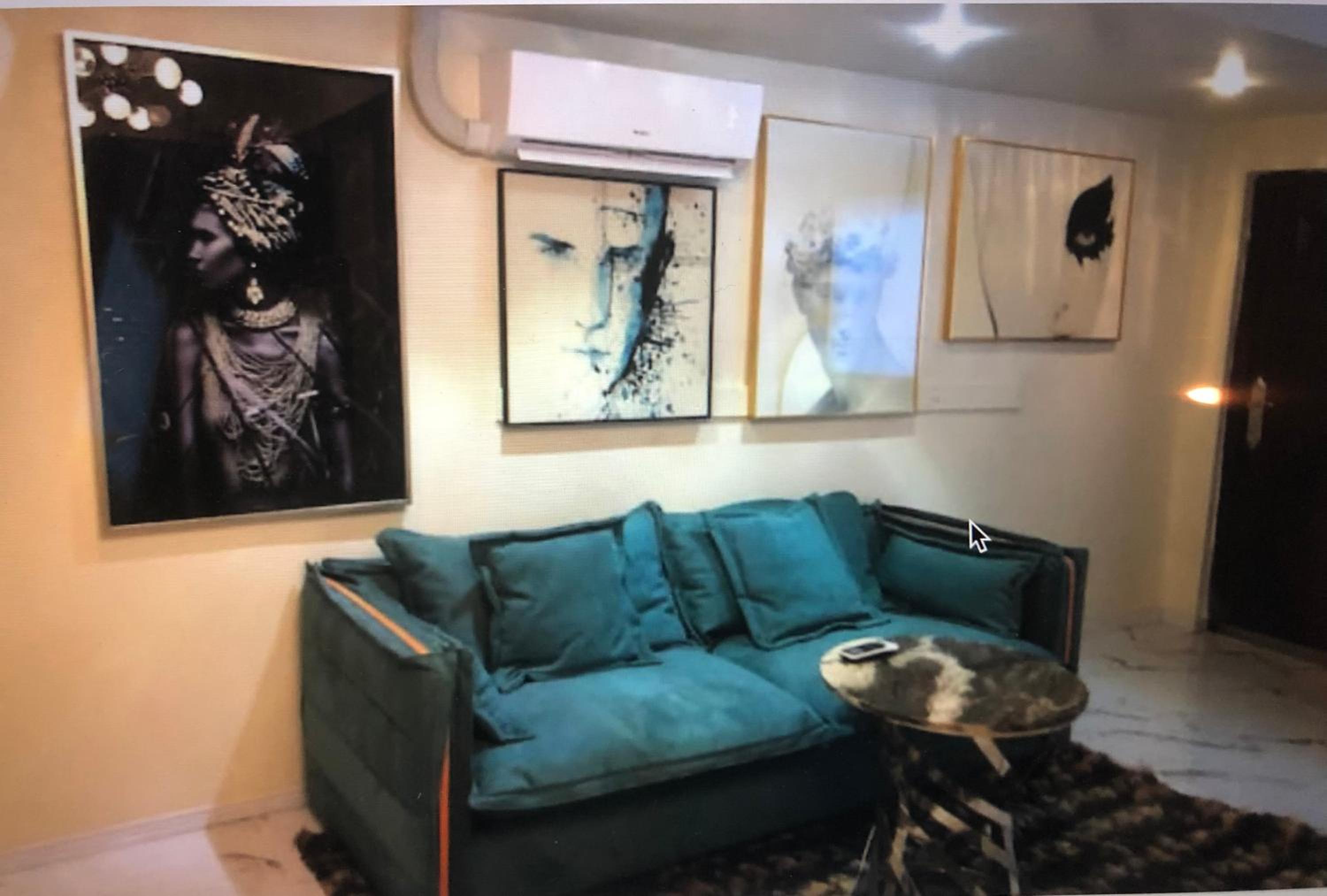 Luxury 2 Bedroom Suite Apartment in Koreatown