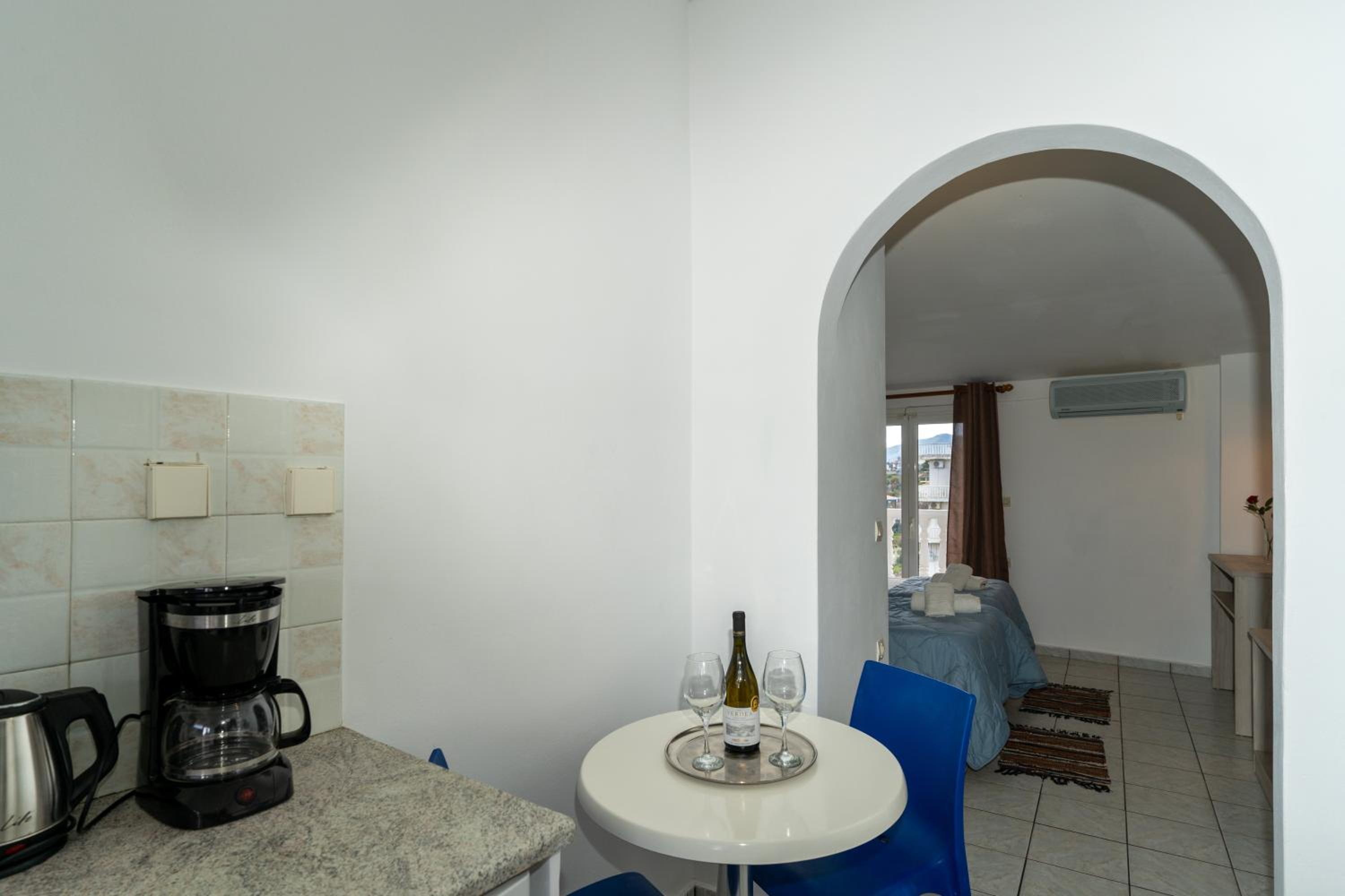 Laganas Vacations - Alex Studios - Property Image 4