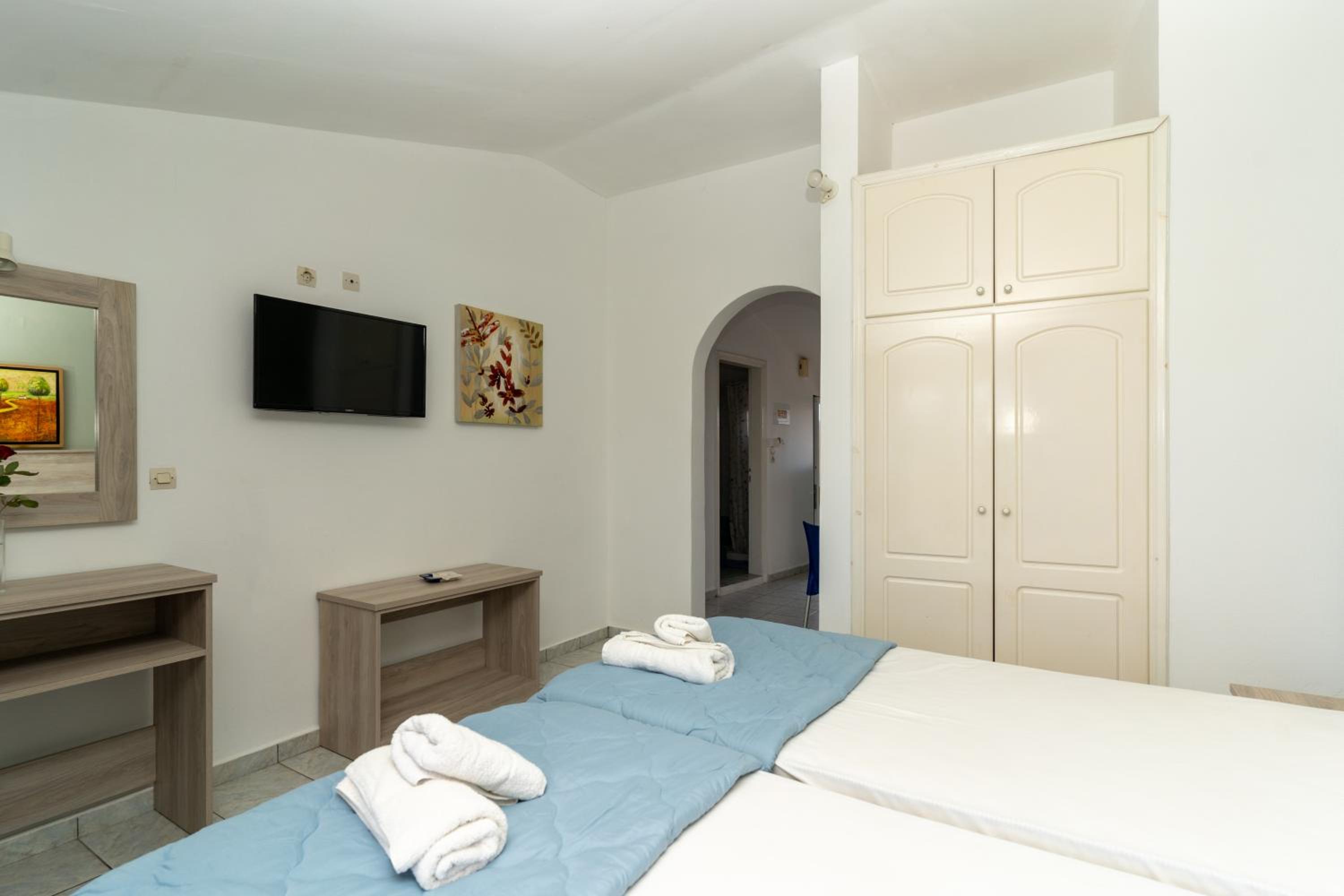 Laganas Vacations - Alex Studios - Property Image 9