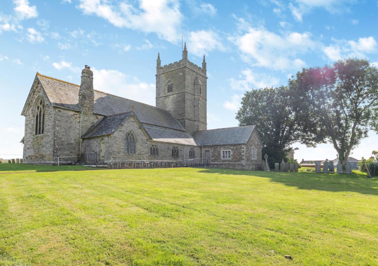 3 Bed in Little Petherick oc-balcot