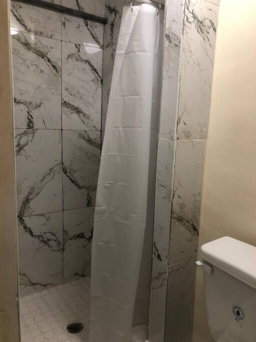 Stylish Apartment in Koreatown! Central Location!!