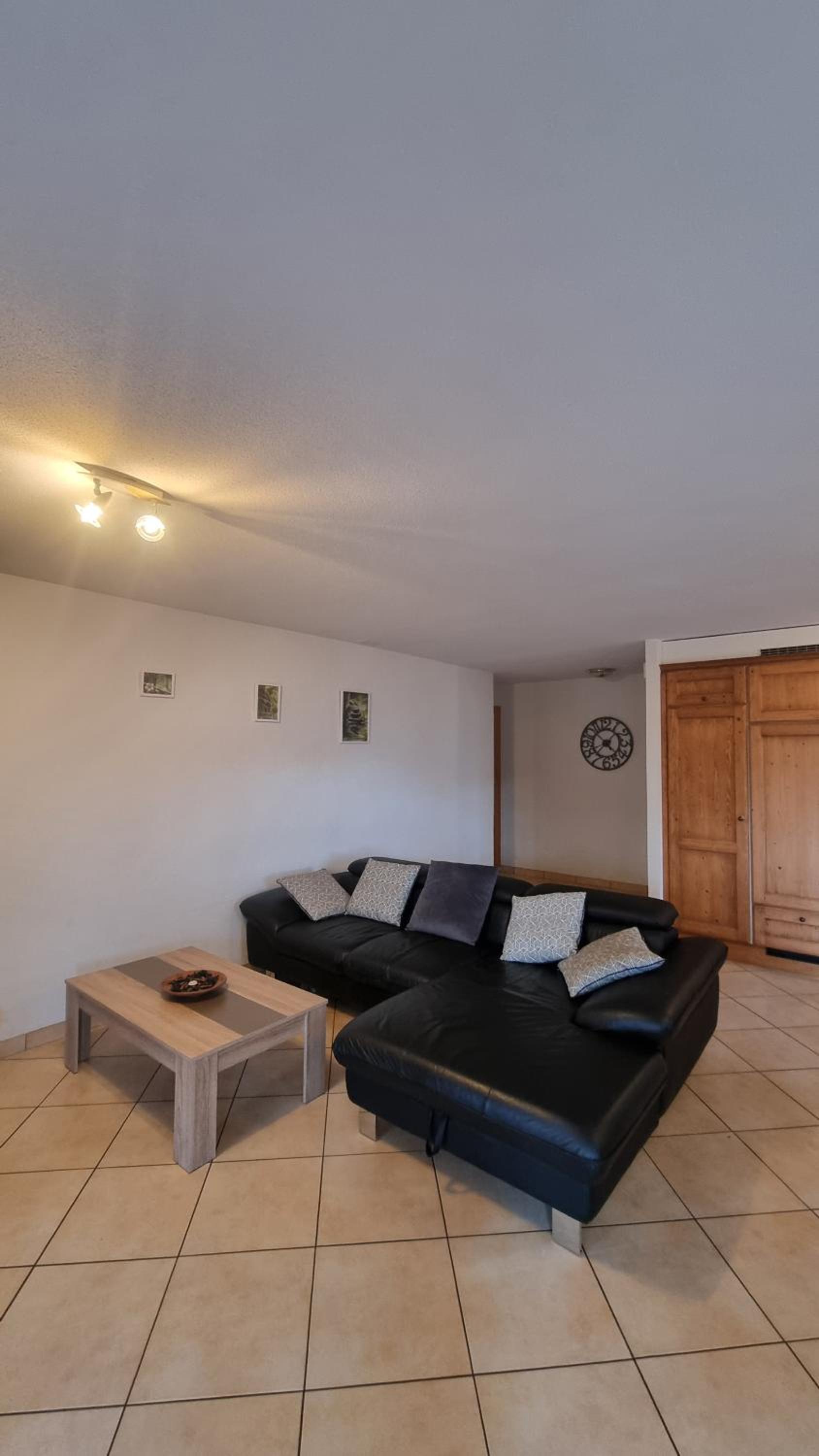 Ovronnaz La Roussane Appartement Spacieux et Confortable