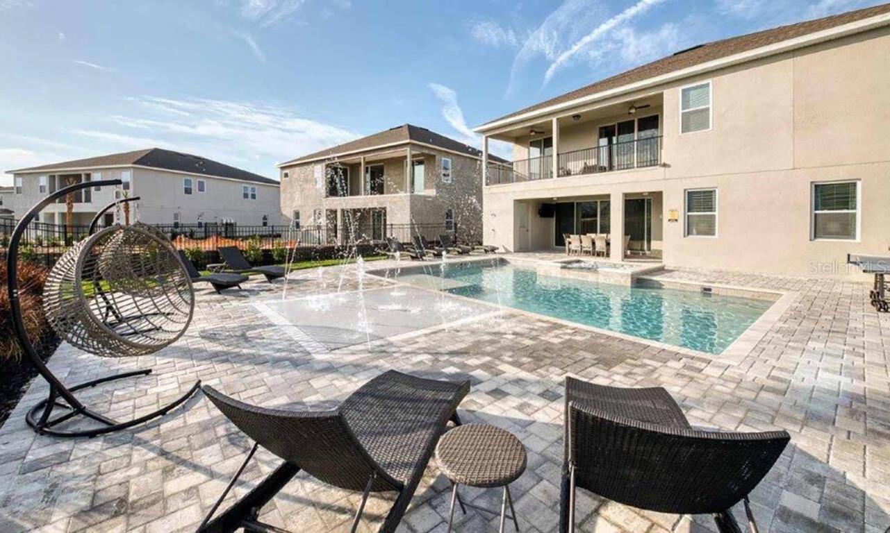 Encore Resort 11 Bedroom Home with Pool 2117